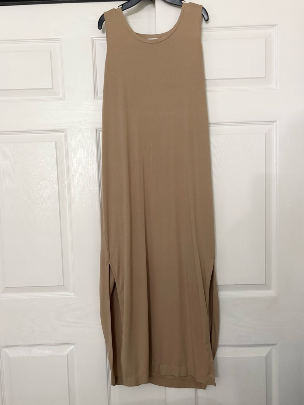 Cuyana back drape dress. Size L